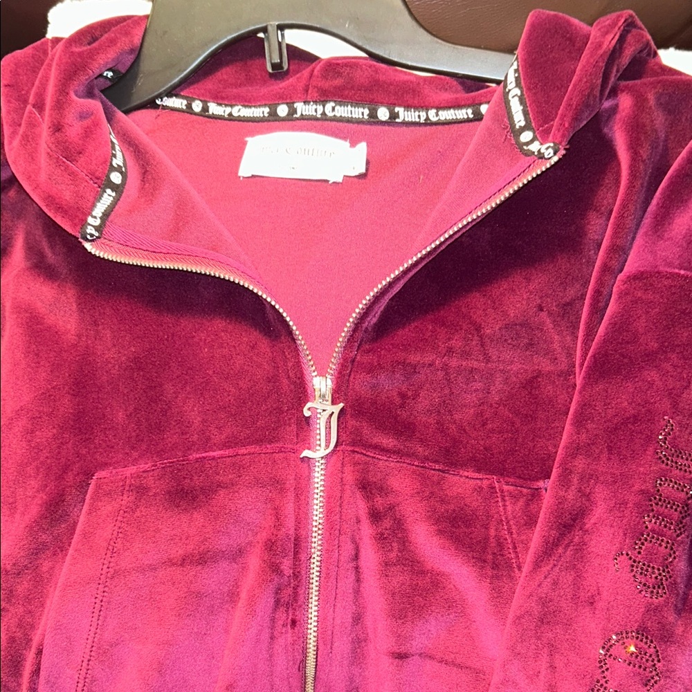 Women’s Juicy Couture Rich Burgundy Velour Hoodie Size Med- BRAND NEW W/O TAGS - Picture 3 of 8
